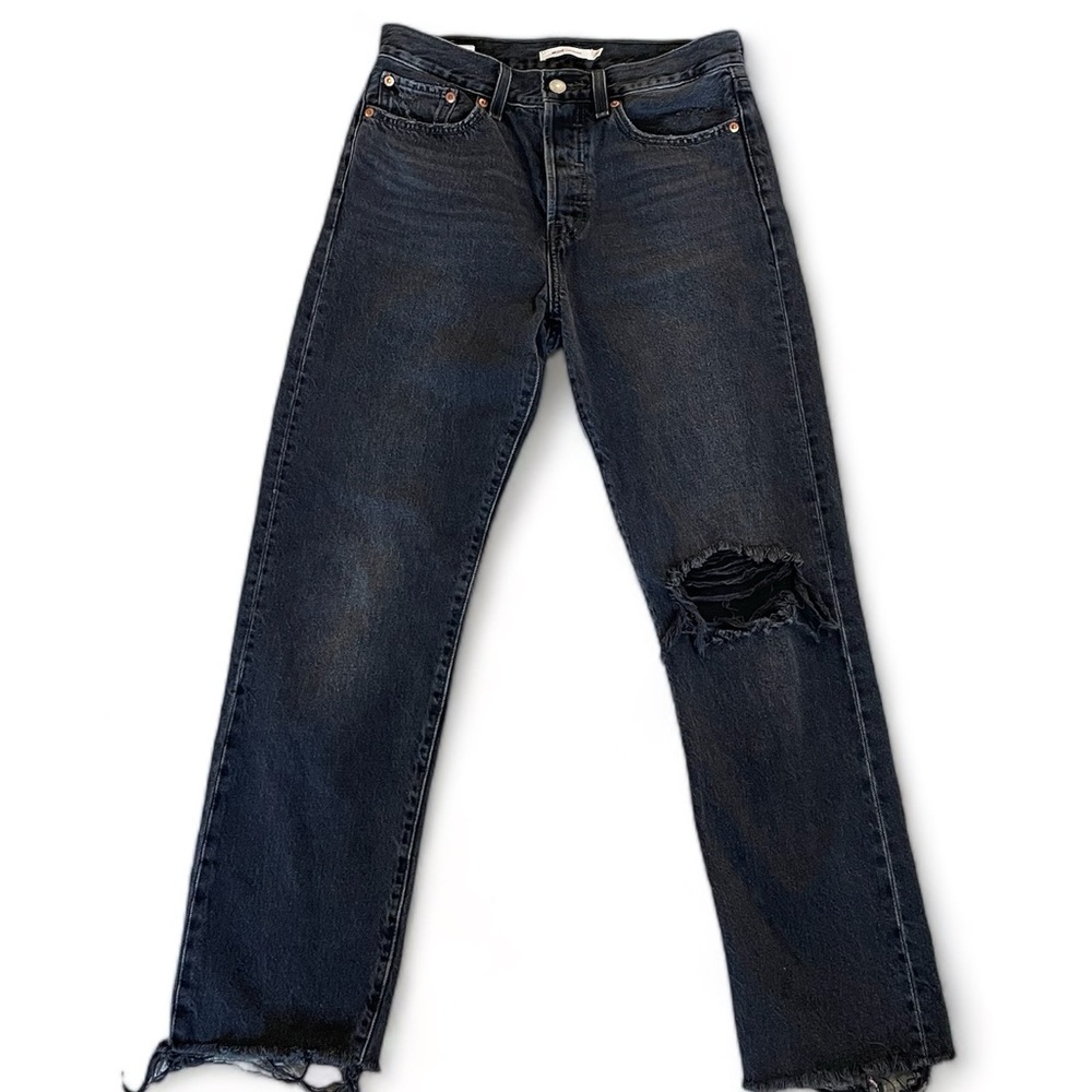 LEVI’S Wedgie Straight Black Ripped Denim Jeans Sz 27
High Rise Pockets Raw Hem - Picture 1 of 9